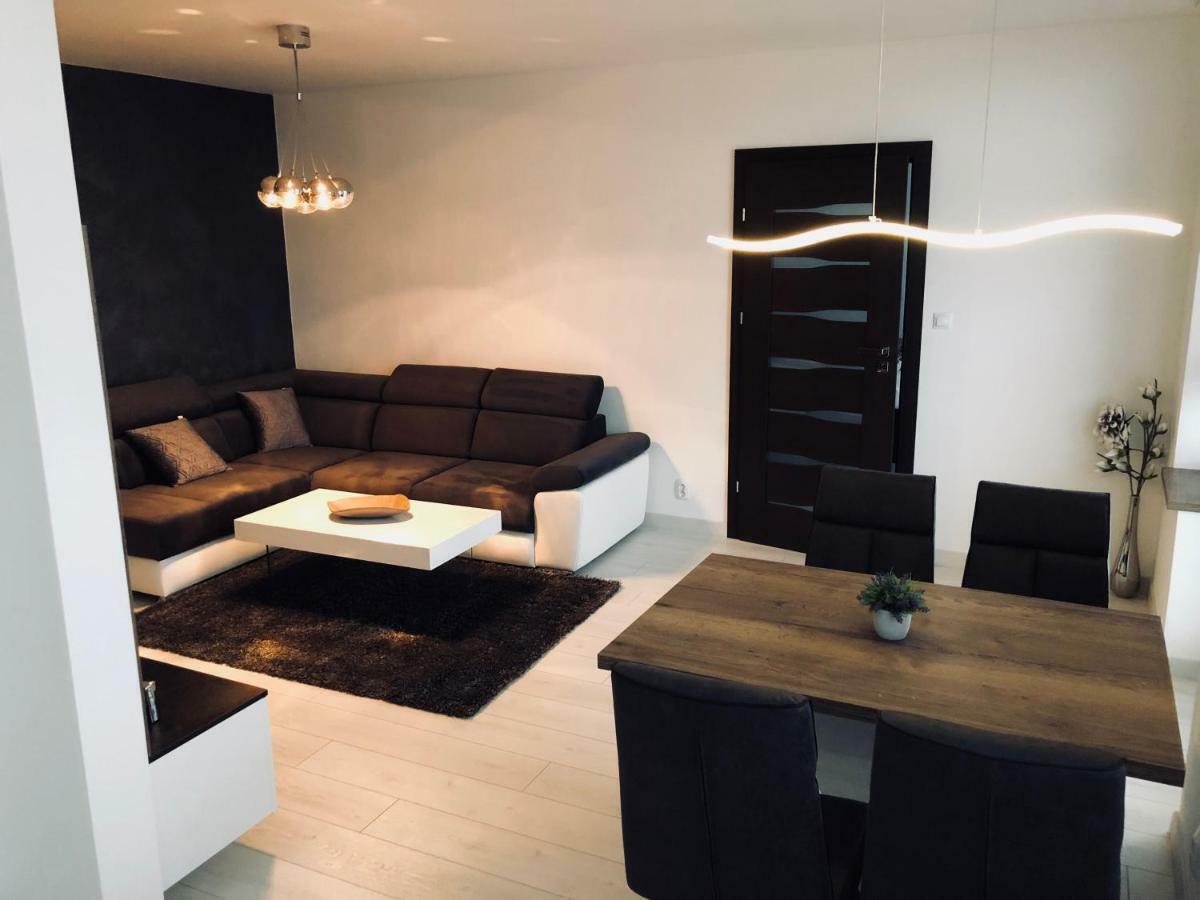 Apartment Centrum Luxury Mountain View Poprad Dış mekan fotoğraf