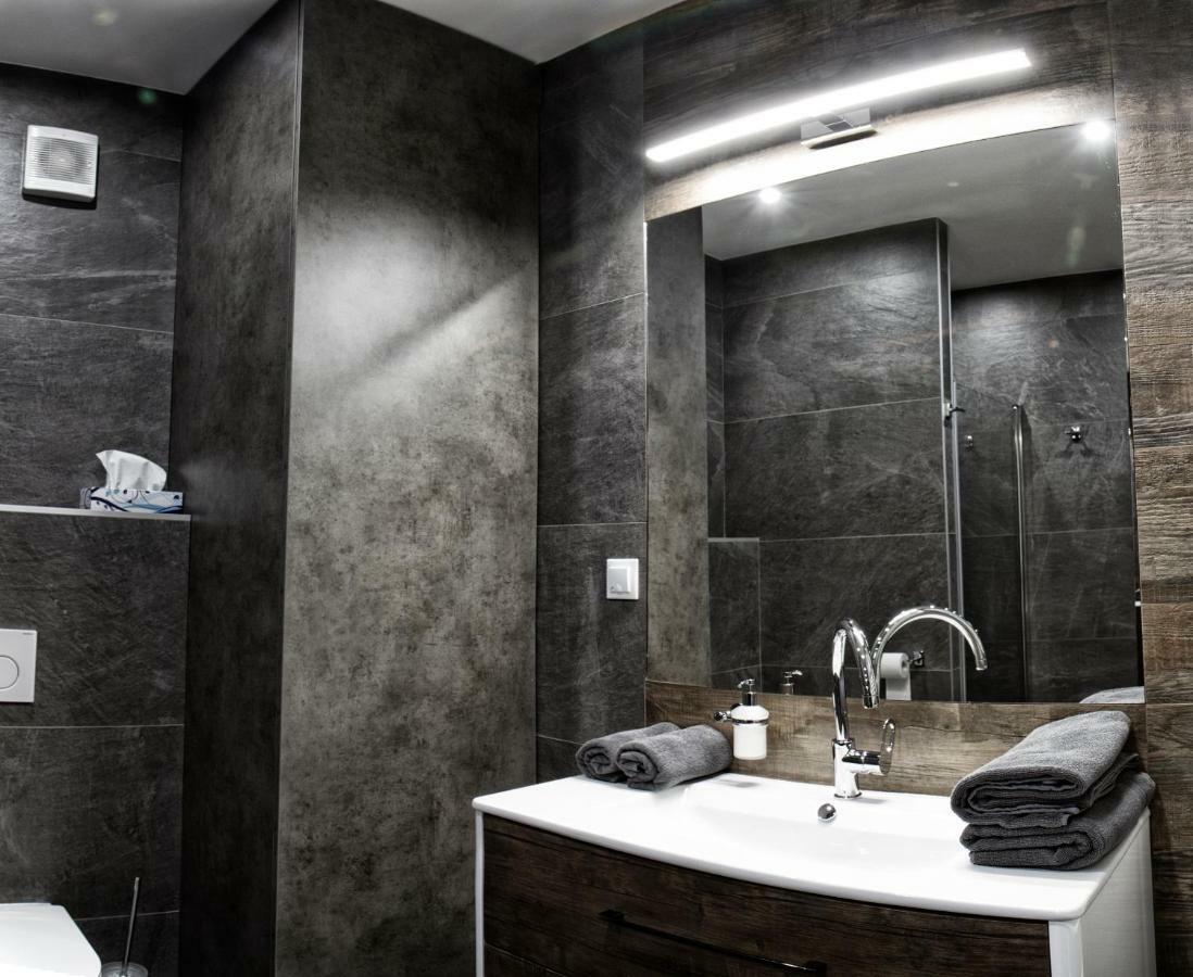Apartment Centrum Luxury Mountain View Poprad Dış mekan fotoğraf