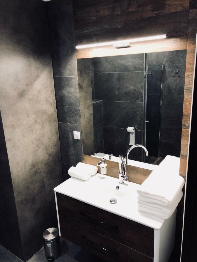Apartment Centrum Luxury Mountain View Poprad Dış mekan fotoğraf